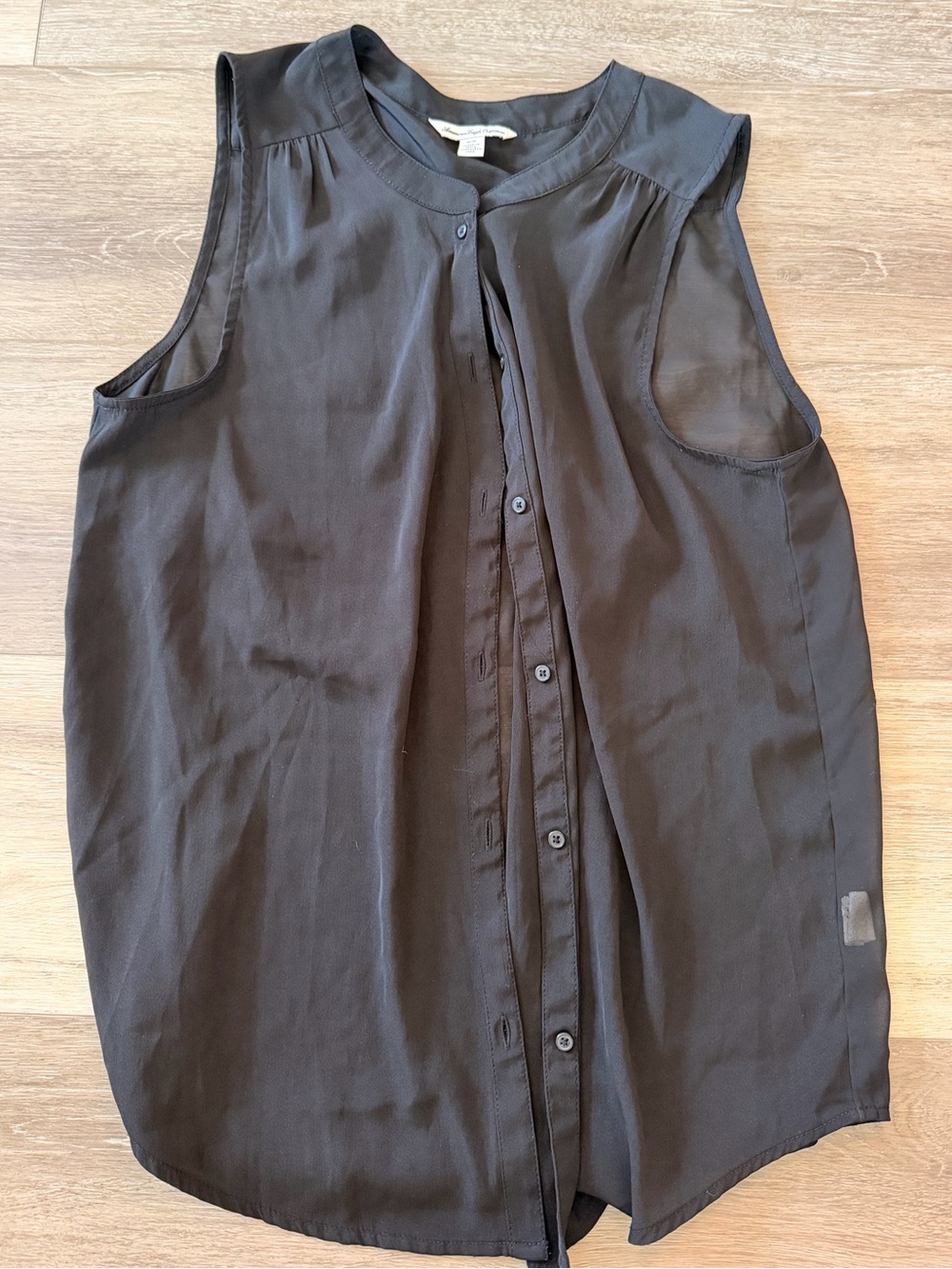 American Eagle Black Button Up Tank Top - Size Medium